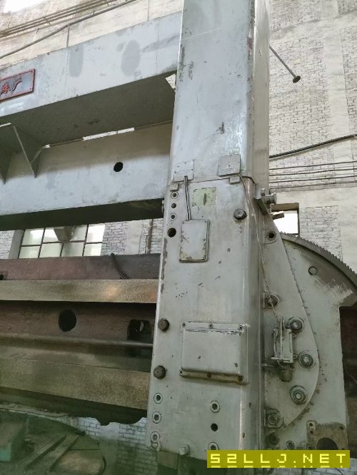 武重5米立车，加工高度2米，卡盘4米，