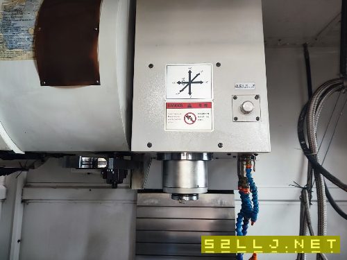 同款两台2019年纽威702s加工中心，发那科mf系统，三线.