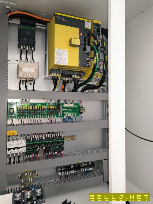 2023年准新群志1580加工中心，发那科MF