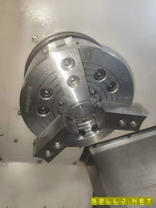 2021年日本原装泷泽2100L6数控斜轨车床，8寸液压中孔.