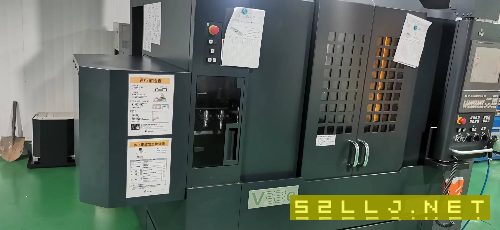 出售:牧野加工中心V33e几乎全新机