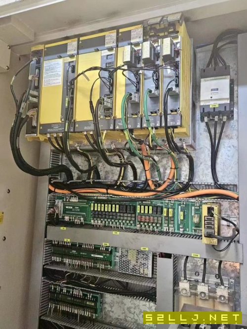 格勒嘛2518龙门，BT50主轴，发那科MF黑系统，af电机，.