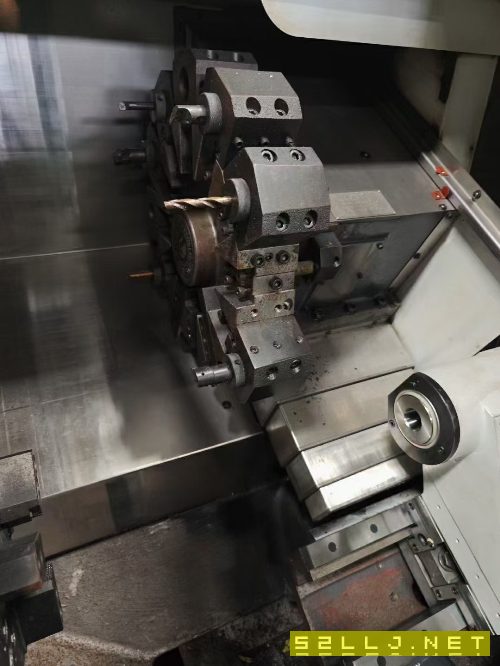 同款4台，2017年程泰200＋，主轴电机15kw，8寸机里面.