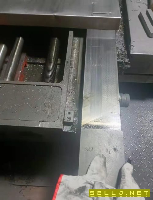中捷611B镗床一台