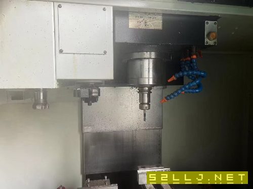 海天精工VMC-850II加工中心行程:850500500，工作台:10.