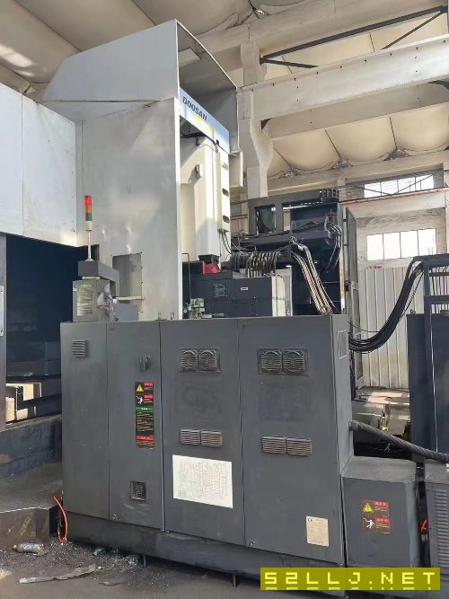 韩国进口斗山DB130CX镗铣加工中心，发那科31i系统，双.