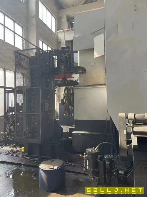韩国进口斗山DB130CX镗铣加工中心，发那科31i系统，双.