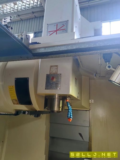2014年台湾东台CMV-720A加工中心，发那科MD系统，三轴.