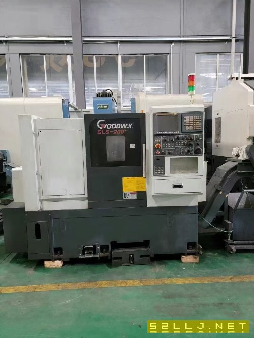 1890数控铣三硬轨三菱M70系统BT50主轴