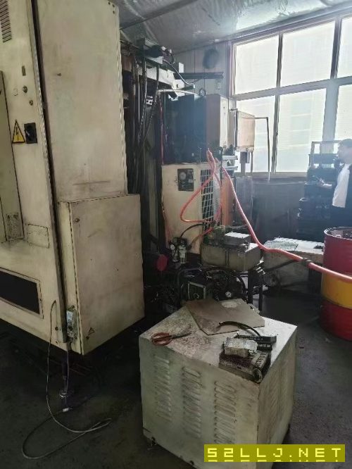出售牧野630双工位卧加，BT50刀柄，66把刀库，硬轨，.