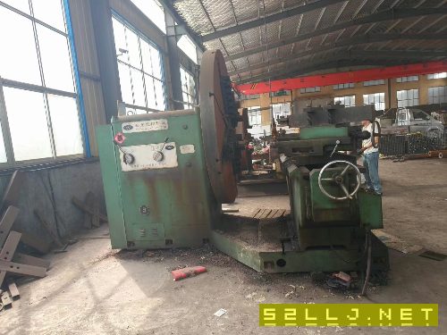 青岛6025大头车少用连体床身