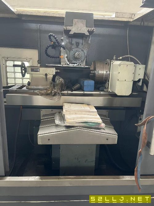 出售准新皖南xk6132数控铣带台湾旭阳185四轴