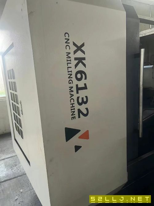 出售准新皖南xk6132数控铣带台湾旭阳185四轴价格便宜.