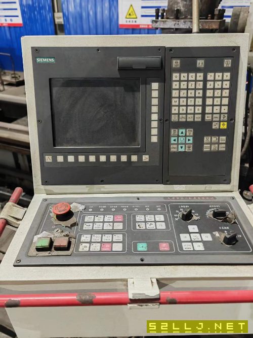 天津CKD61160/10米重型卧车