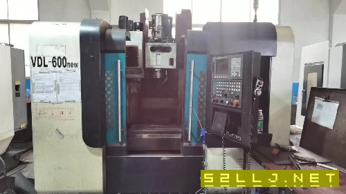 出售2015年大连机床集团VDL600A立式加工中心，线轨