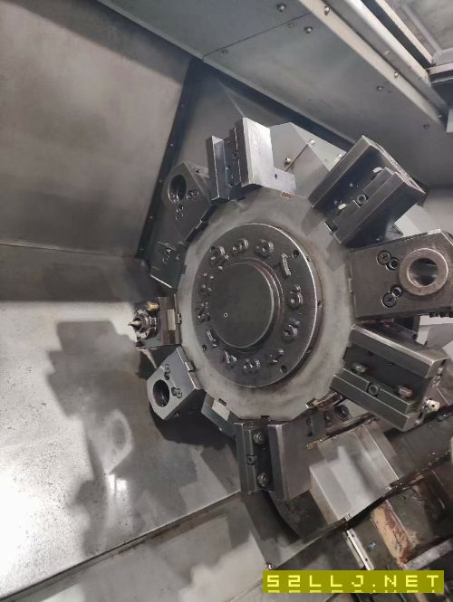 出售：韩国原装进口威亚L300LMC车铣中心，12寸卡盘，.