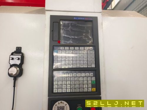 611253000数控车床。