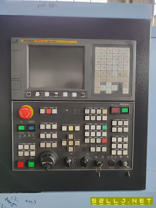 两台斗山PUMA3050数控车，2018年，发那科系统，硬轨机.