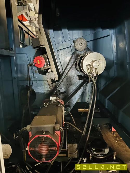 出售:2018年安阳AD55高精度数控斜身车床，回转直径1050mm，加工长度3850mm.