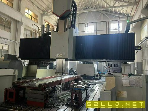 刚刚拿下：海天30006000龙门加工中心一台，带刀库，方.
