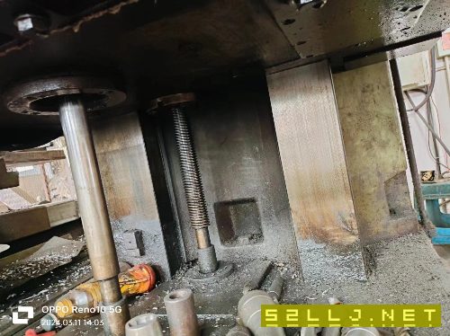 出售:中捷6111b镗床，在位使用中