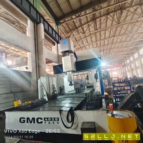 南通乔威数控龙门加工中心在位出售，2.8米X4米，2023年8月.安装少用，带角.