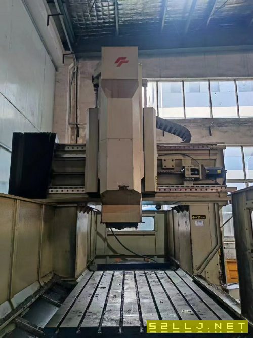 杭州友华友佳FV2215数控龙门加工中心，三轴带光栅尺、.