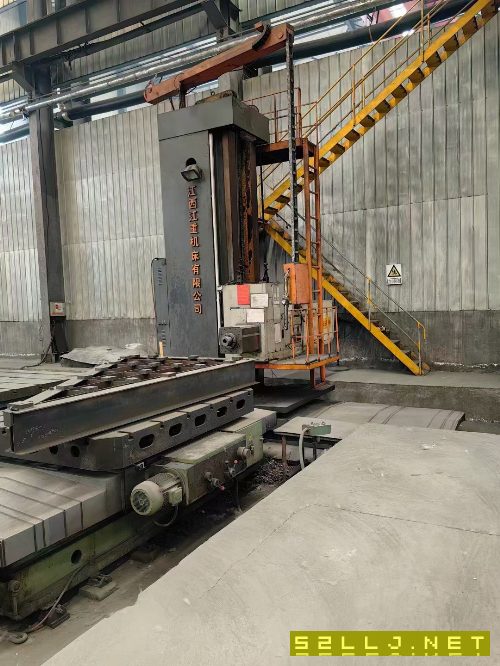 便宜出售:江重6913镗铣床,