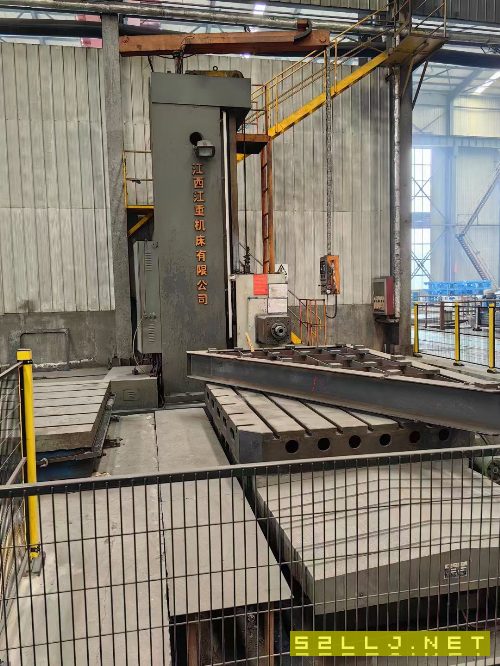 便宜出售：江重6913镗铣床，