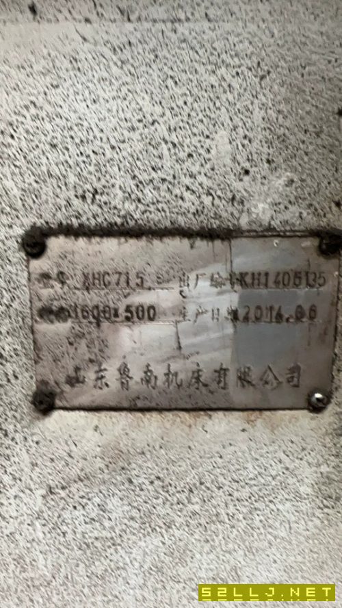 鲁南一台715，一台716数控铣，凯恩帝系统。