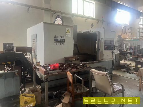 少用1370加工中心，BT50主轴，带刀库，价格不贵
