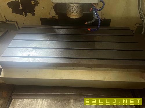 少用1370加工中心，BT50主轴，带刀库，价格不贵