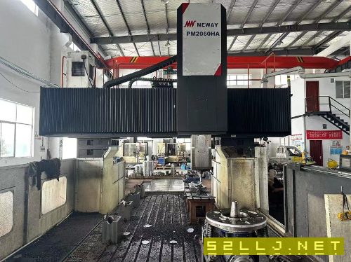 纽威6028龙门，工作台6x2米，三轴行程6200x3200x1000，门宽2.8米，门高1.65.