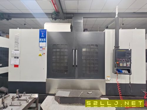 出售上海大侨1680，硬轨机BT50刀柄，24把刀。主轴转速6000rpm，三轴行程：1.