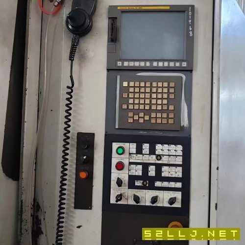 处理海天100H/D卧式加工中心一台，工作台1000/1250，.