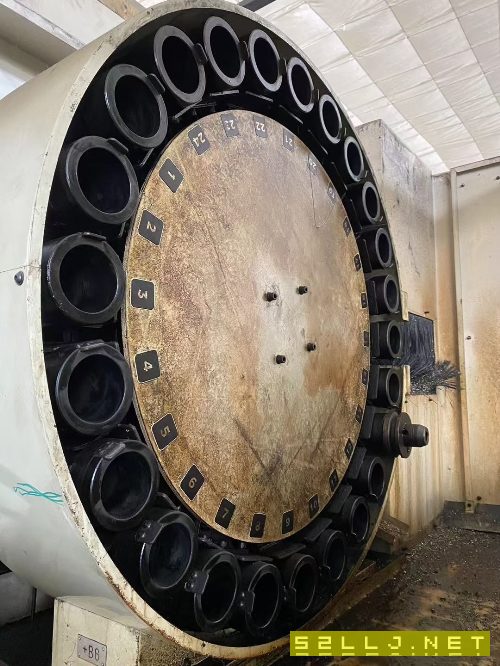 同款两台。青海一机XH755C/1工作台尺寸：500x500mm
