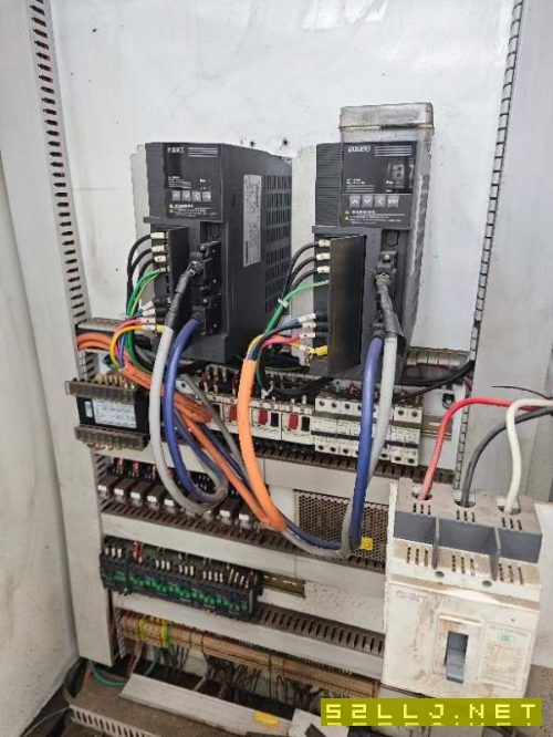 出售福州机床厂CK6180X1500数控车，整体床身，导轨很.