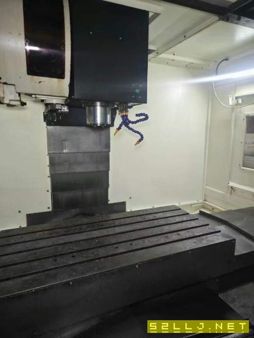 上海舒格重型1160加工中心，键春BT40主轴8000转，主电.