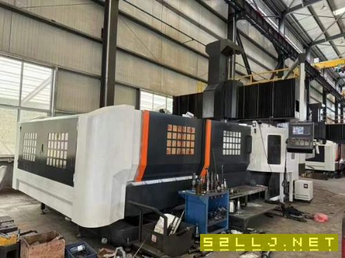 2021年杨森4023龙门加工中心，工作台2米4米，门宽2.3.
