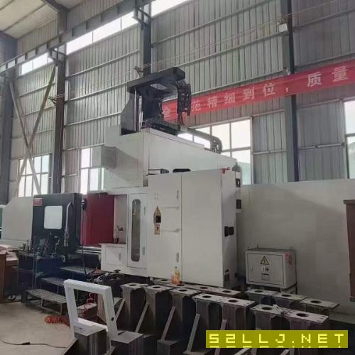 工厂在位出售乔峰LM3218龙门加工中心一台，2021年12月.