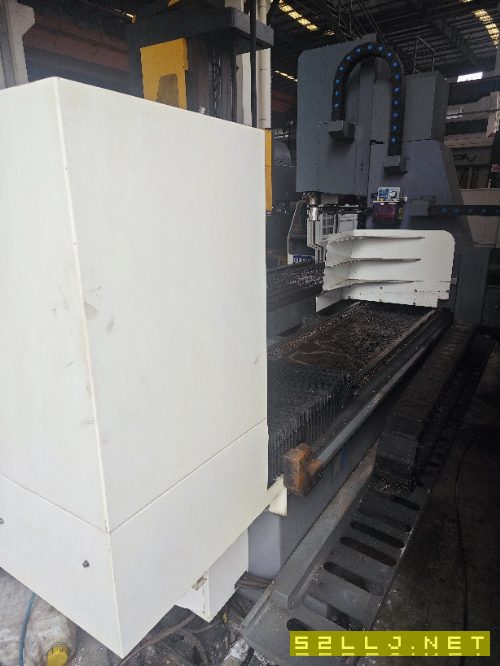 哈驰4500型材加工中心，发那科MF系统，BT40主轴，铸造床身，带龙头式排屑机.