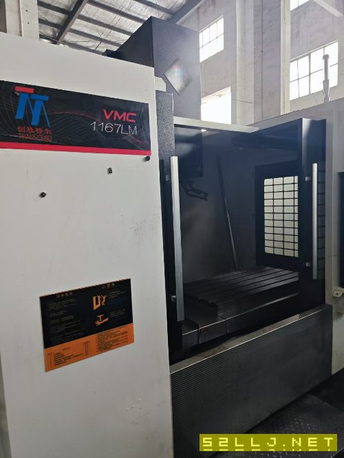创胜特尔1167加工中心一台，主轴12000转，2022年只用.