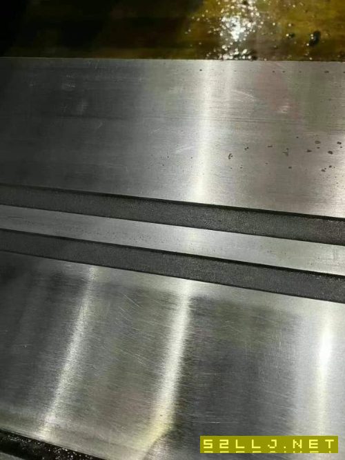 仓库刚到一台9成新程控中捷T6113B/2镗床