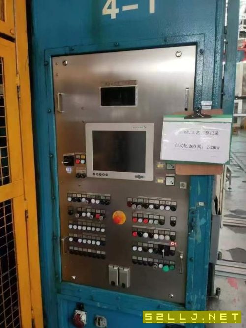 在位一台疏勒1400吨四点压机！废品价钱高点卖！台面3..