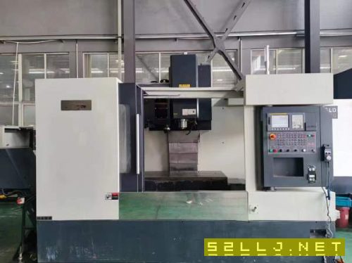 后两台台湾丽伟V-50L立加，BT40大主轴直径190，主电机.