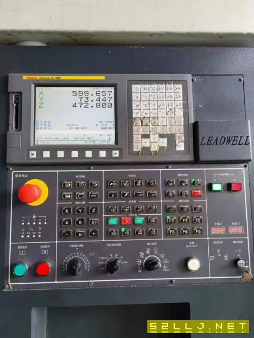 后两台台湾丽伟V-50L立加，BT40大主轴直径190，主电机.