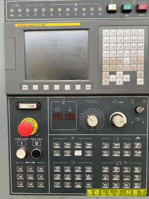 2010年友佳VB_715A，带400四轴，BT50刀柄，三轴硬轨，.
