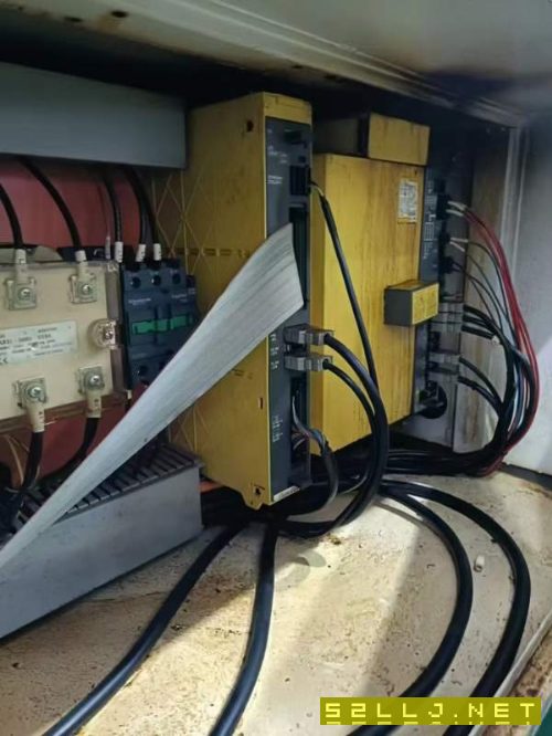 普拉迪6500型材加工中心，BT40主轴12000转，24把刀臂.