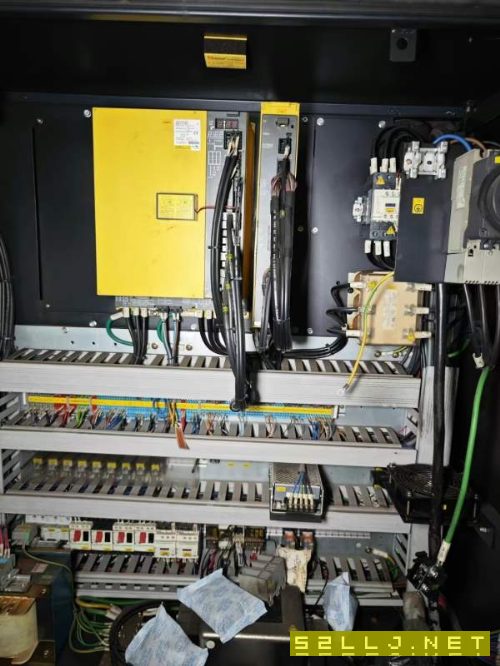 韩国原装进口斗山Lynx300数控车床，A2-8主轴配12寸液.