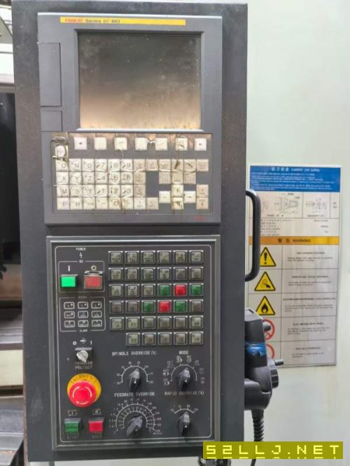 海天1000L加工中心，运行优良，行程1000600，BT40主轴.